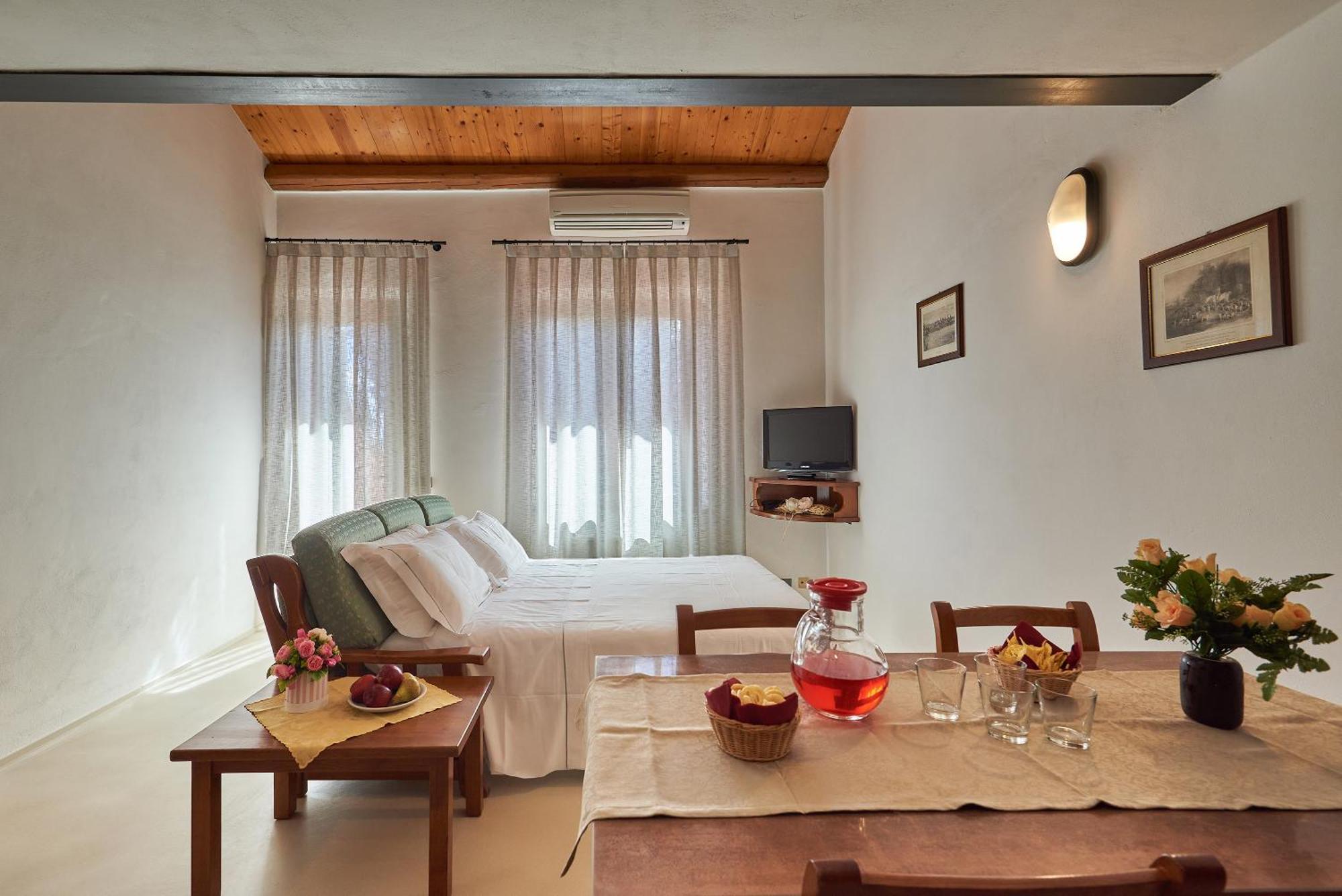 Casanova - Family Apartments Residence San Quirico dʼOrcia Exterior foto