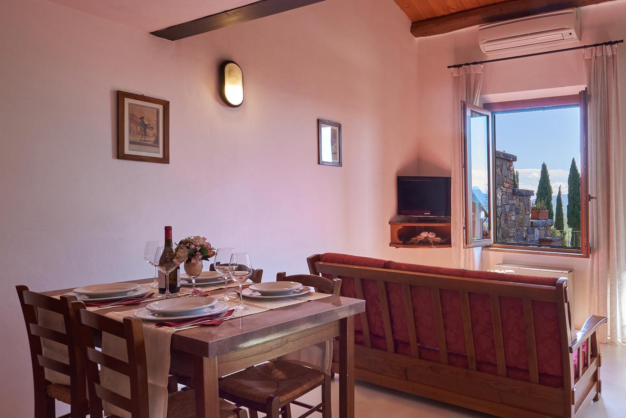 Casanova - Family Apartments Residence San Quirico dʼOrcia Exterior foto